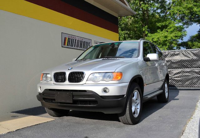 2002 BMW X5 Lightning