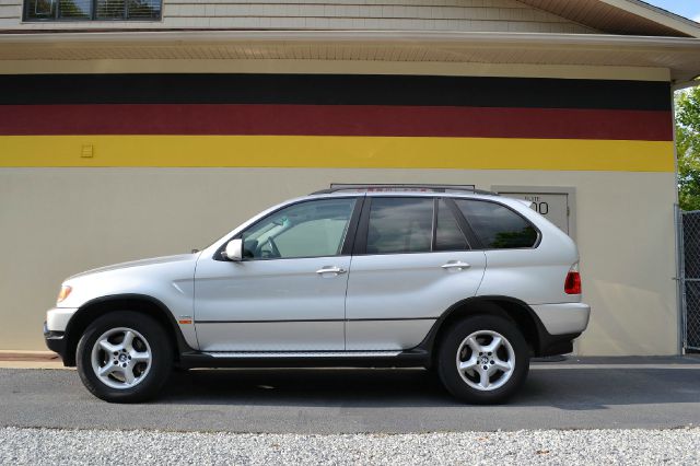 2002 BMW X5 Lightning