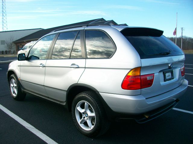 2002 BMW X5 Lightning