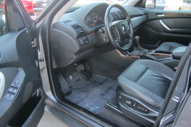 2002 BMW X5 2WD Reg Cab 145