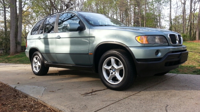 2002 BMW X5 Lightning