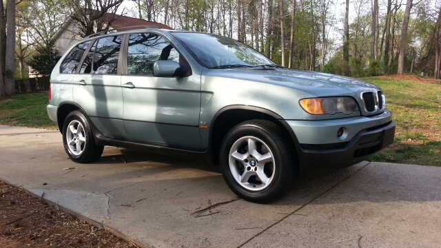 2002 BMW X5 Lightning
