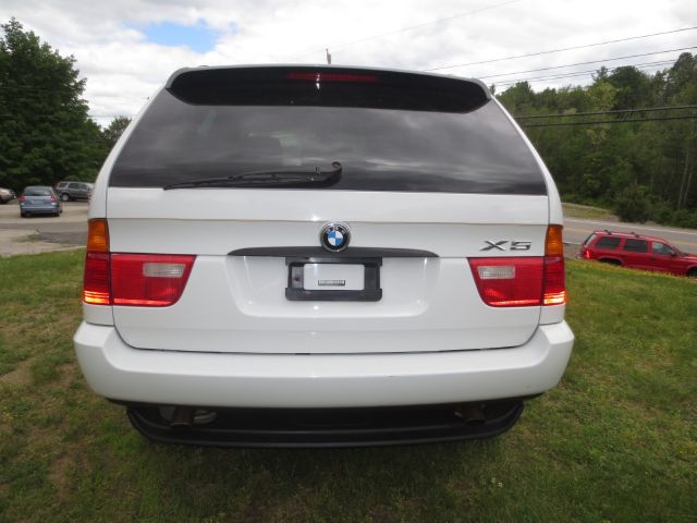 2002 BMW X5 Lightning