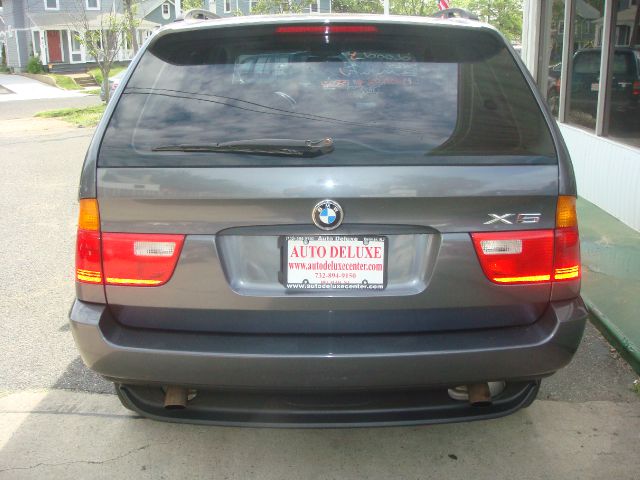 2002 BMW X5 Lightning