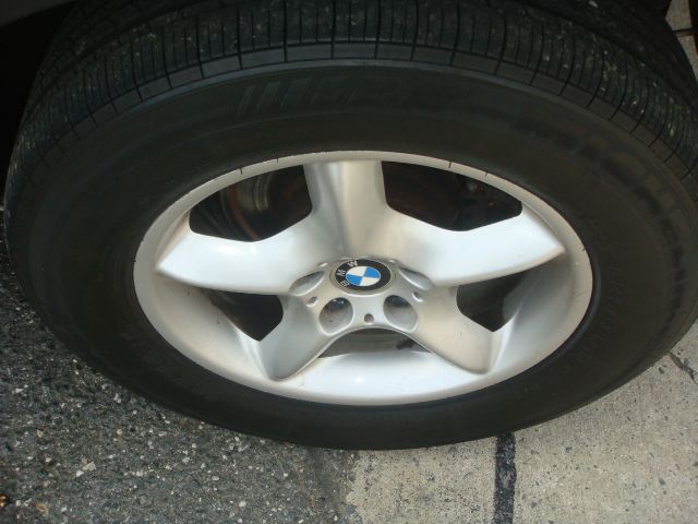 2002 BMW X5 Lightning