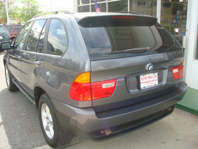 2002 BMW X5 Lightning