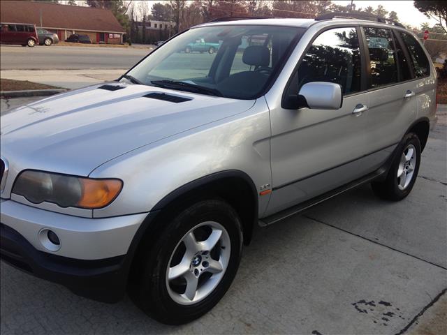 2002 BMW X5 Lightning