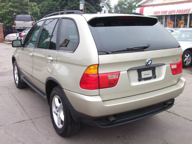 2002 BMW X5 Lightning