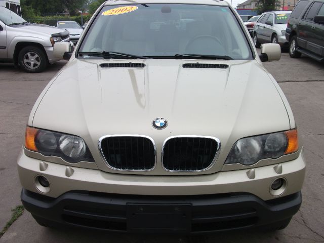 2002 BMW X5 Lightning