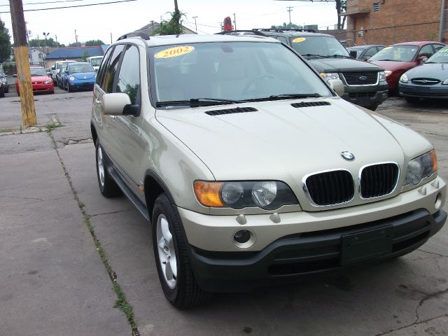 2002 BMW X5 Lightning