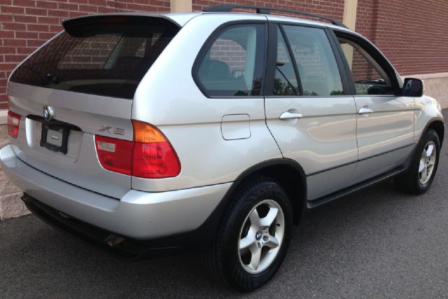 2002 BMW X5 Lightning