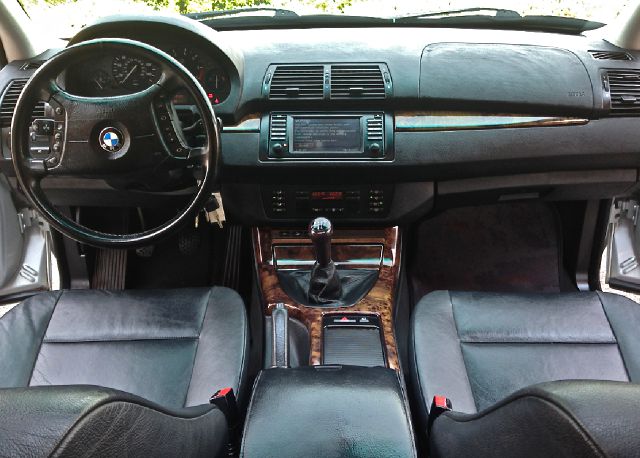 2002 BMW X5 Lightning