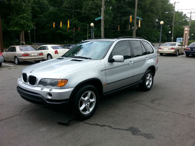 2002 BMW X5 Lightning