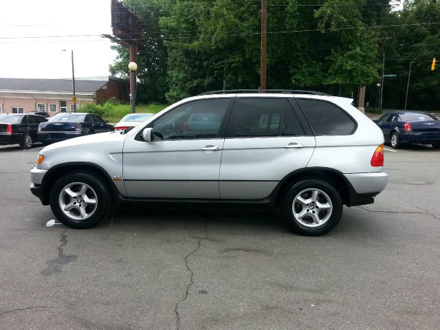 2002 BMW X5 Lightning