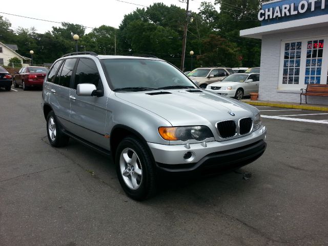 2002 BMW X5 Lightning