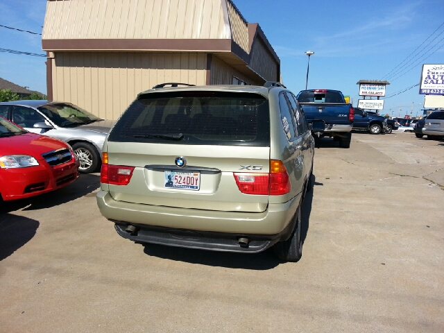 2002 BMW X5 Lightning
