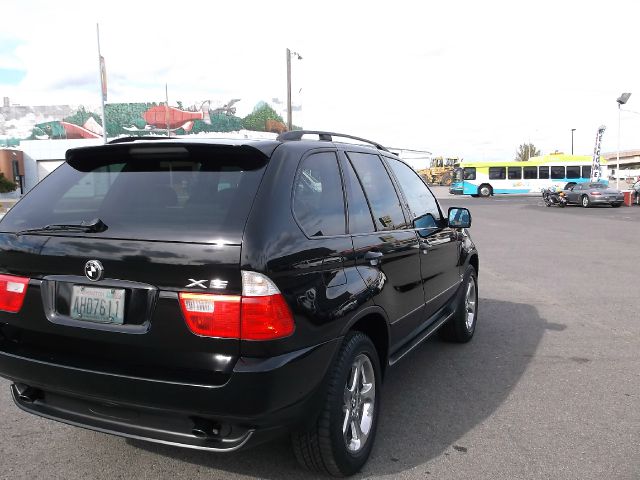 2003 BMW X5 Lightning