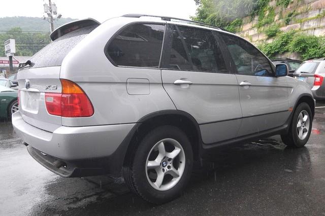 2003 BMW X5 Lightning