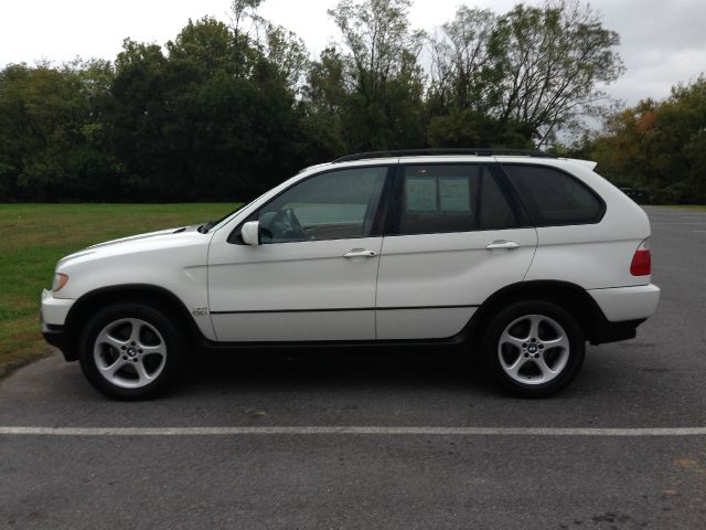 2003 BMW X5 Lightning