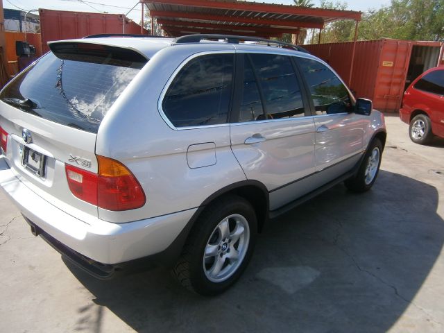 2003 BMW X5 Luxury 4WD