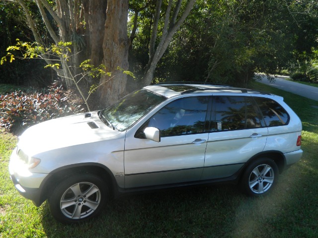 2003 BMW X5 Luxury 4WD