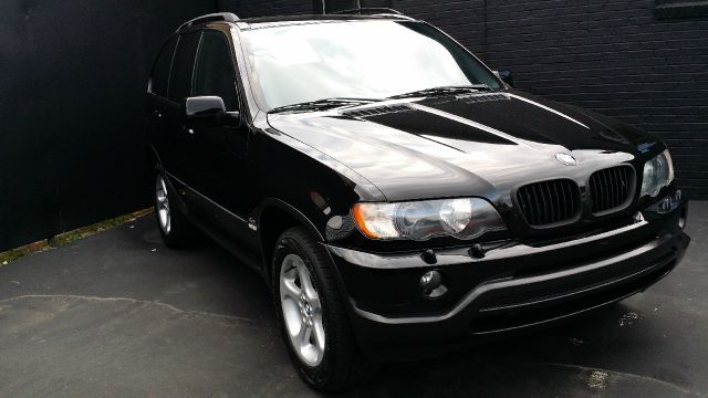 2003 BMW X5 L.T. 4-w.d. 5.3L