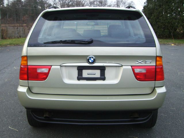 2003 BMW X5 Lightning
