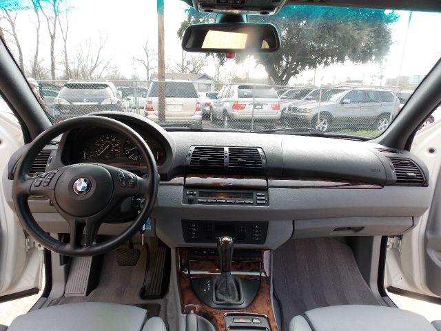 2003 BMW X5 Luxury 4WD