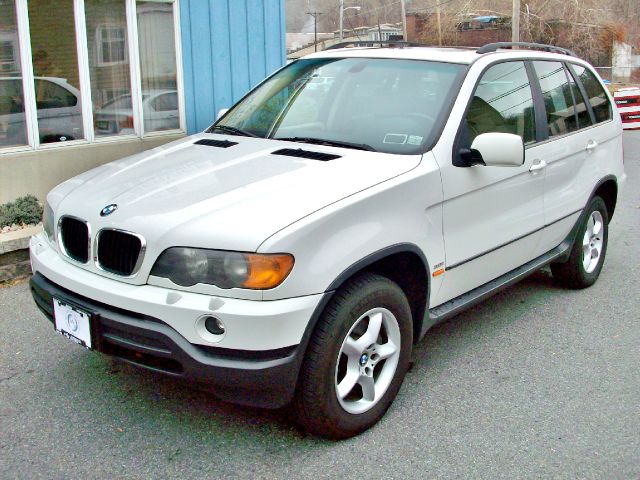 2003 BMW X5 Lightning