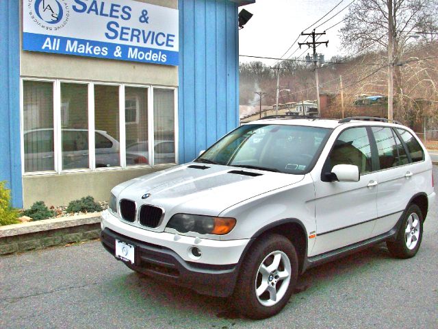 2003 BMW X5 Lightning