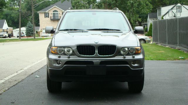 2004 BMW X5 Lightning