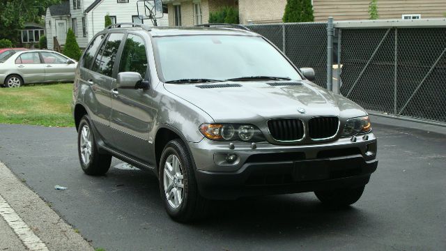 2004 BMW X5 Lightning