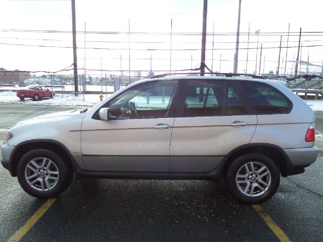 2004 BMW X5 Lightning