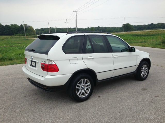 2004 BMW X5 Lightning