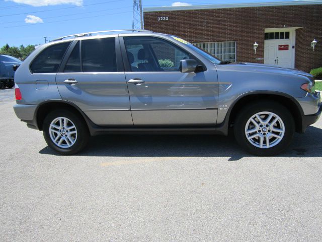 2004 BMW X5 Lightning