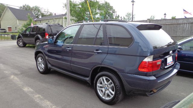 2004 BMW X5 Lightning
