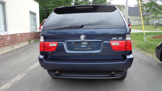 2004 BMW X5 Lightning