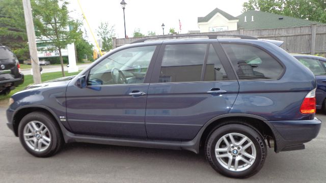 2004 BMW X5 Lightning