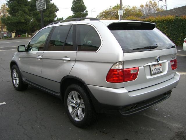 2004 BMW X5 Luxury 4WD