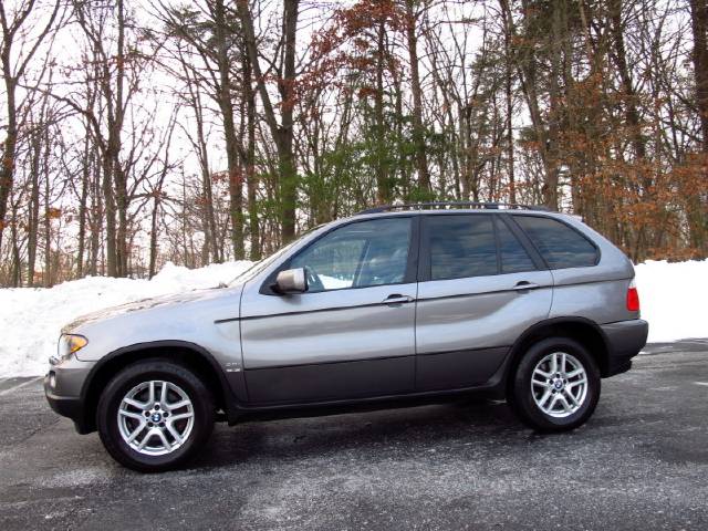 2004 BMW X5 Lightning