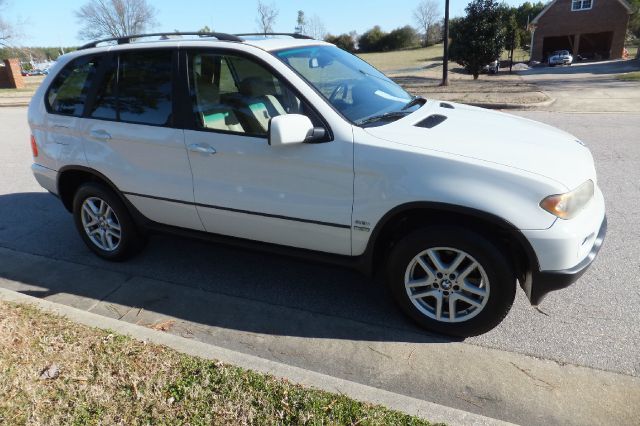 2004 BMW X5 Lightning