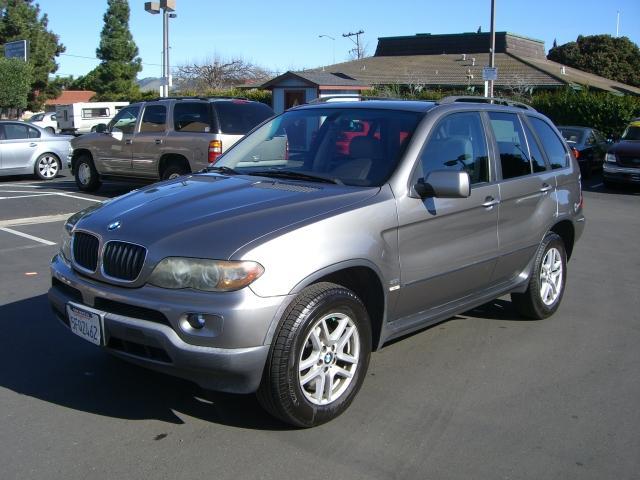 2004 BMW X5 Lightning