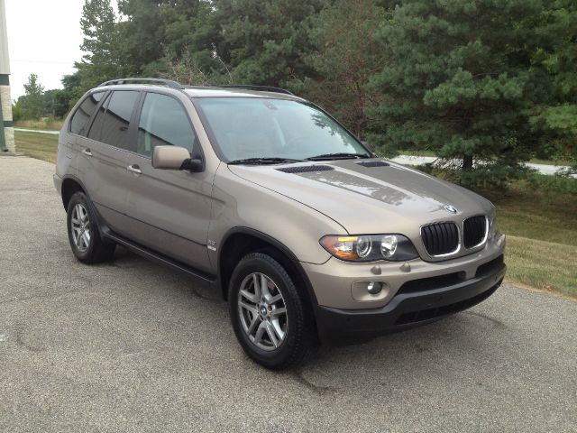 2004 BMW X5 Lightning