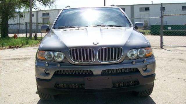 2004 BMW X5 4dr 2.5L Turbo W/sunroof/3rd Row AWD SUV