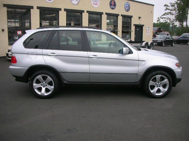 2004 BMW X5 Lightning