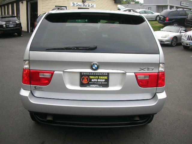 2004 BMW X5 Lightning