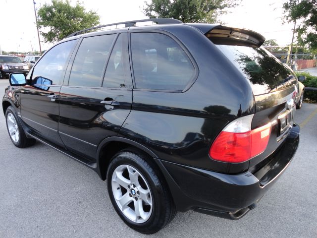 2004 BMW X5 L.T. 4-w.d. 5.3L