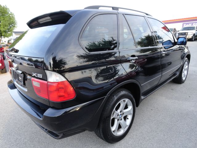 2004 BMW X5 L.T. 4-w.d. 5.3L
