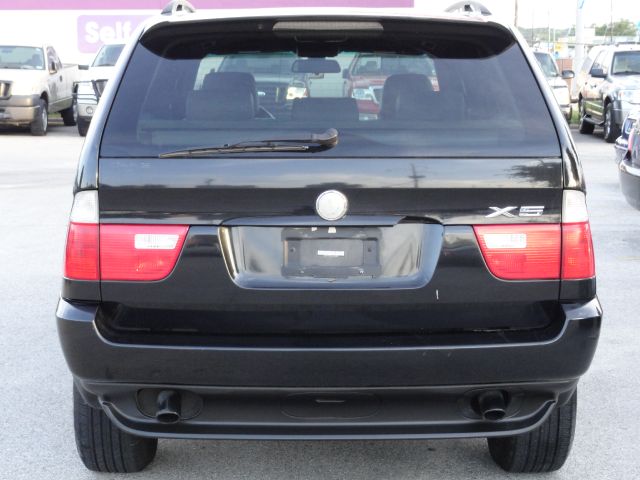 2004 BMW X5 L.T. 4-w.d. 5.3L