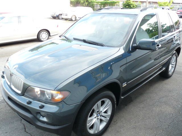 2004 BMW X5 Luxury 4WD